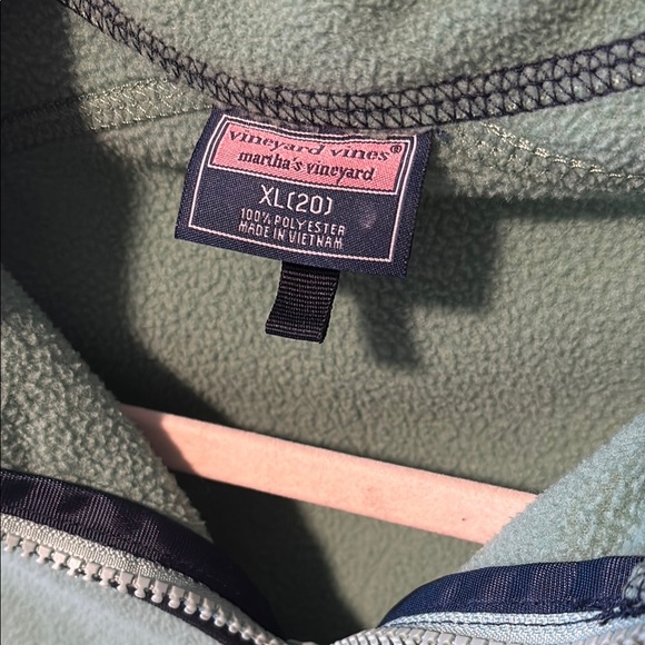 Vineyard Vines Sage Fleece Vest - Picture 2 of 5